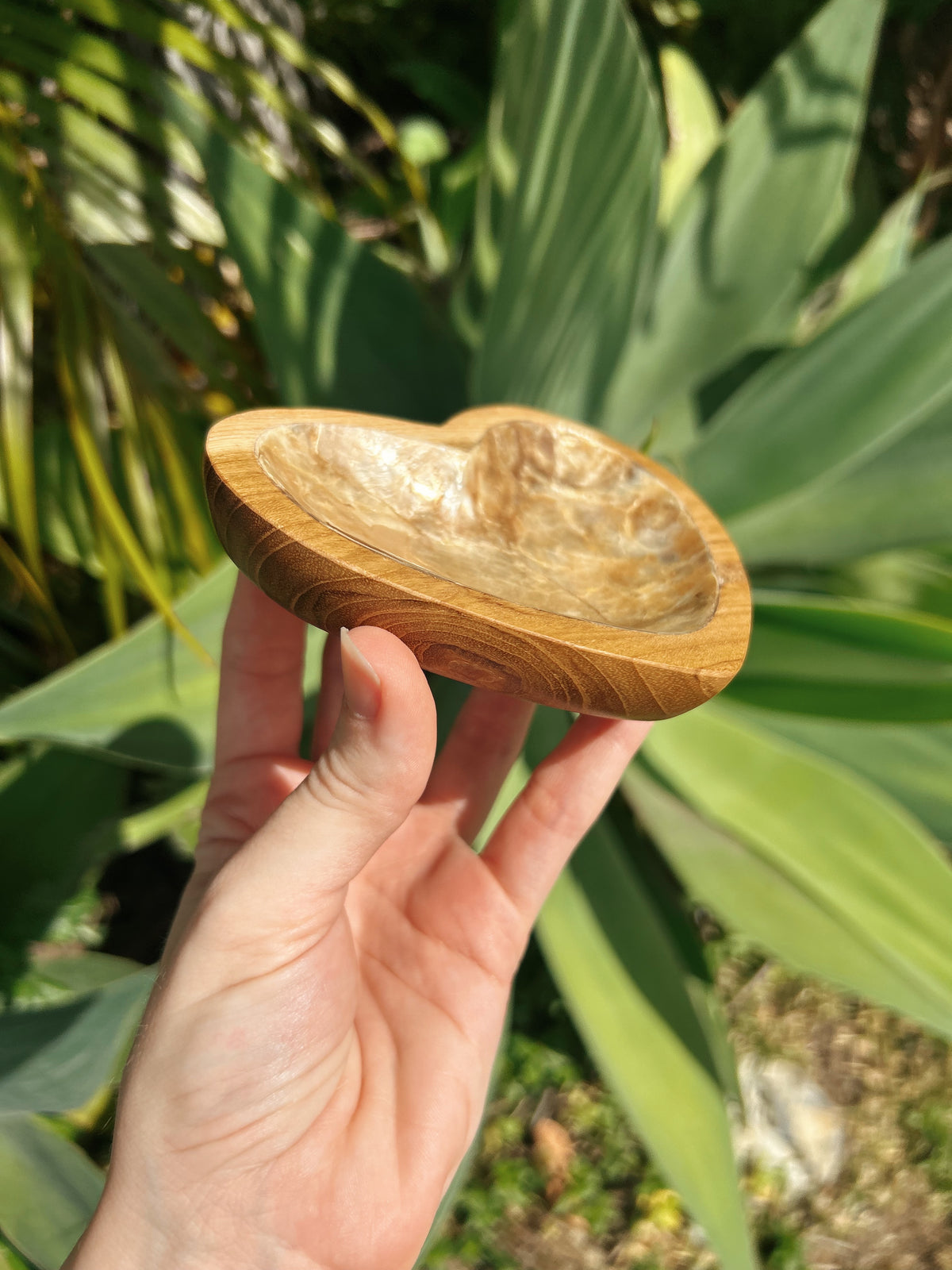 Heart Trinket Dish (gold coloured shell)