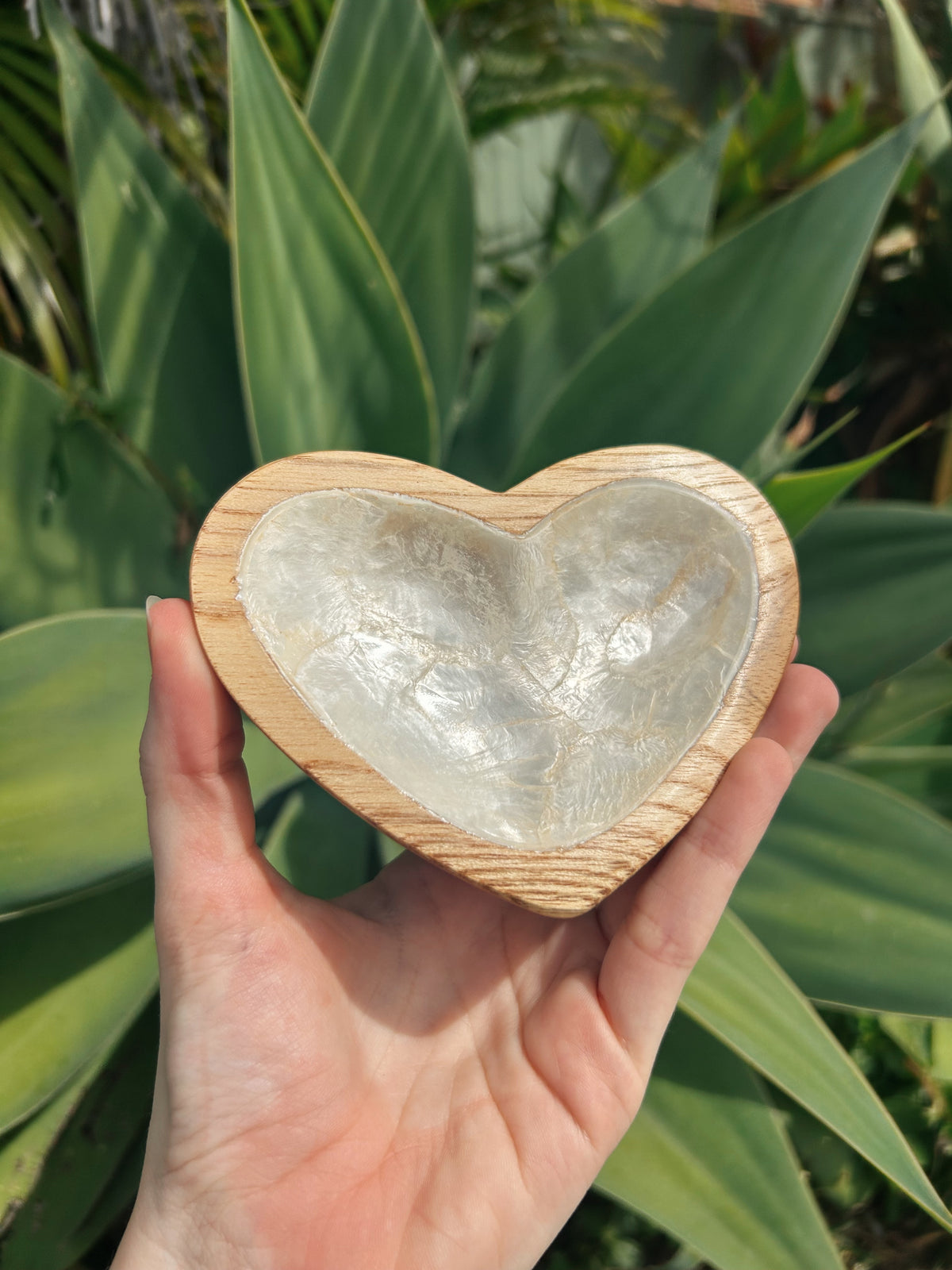Heart Trinket Dish (white shell)